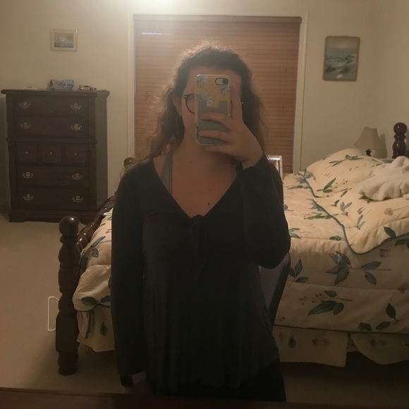 American Eagle Tie Long Sleeve - Picture 3 of 3